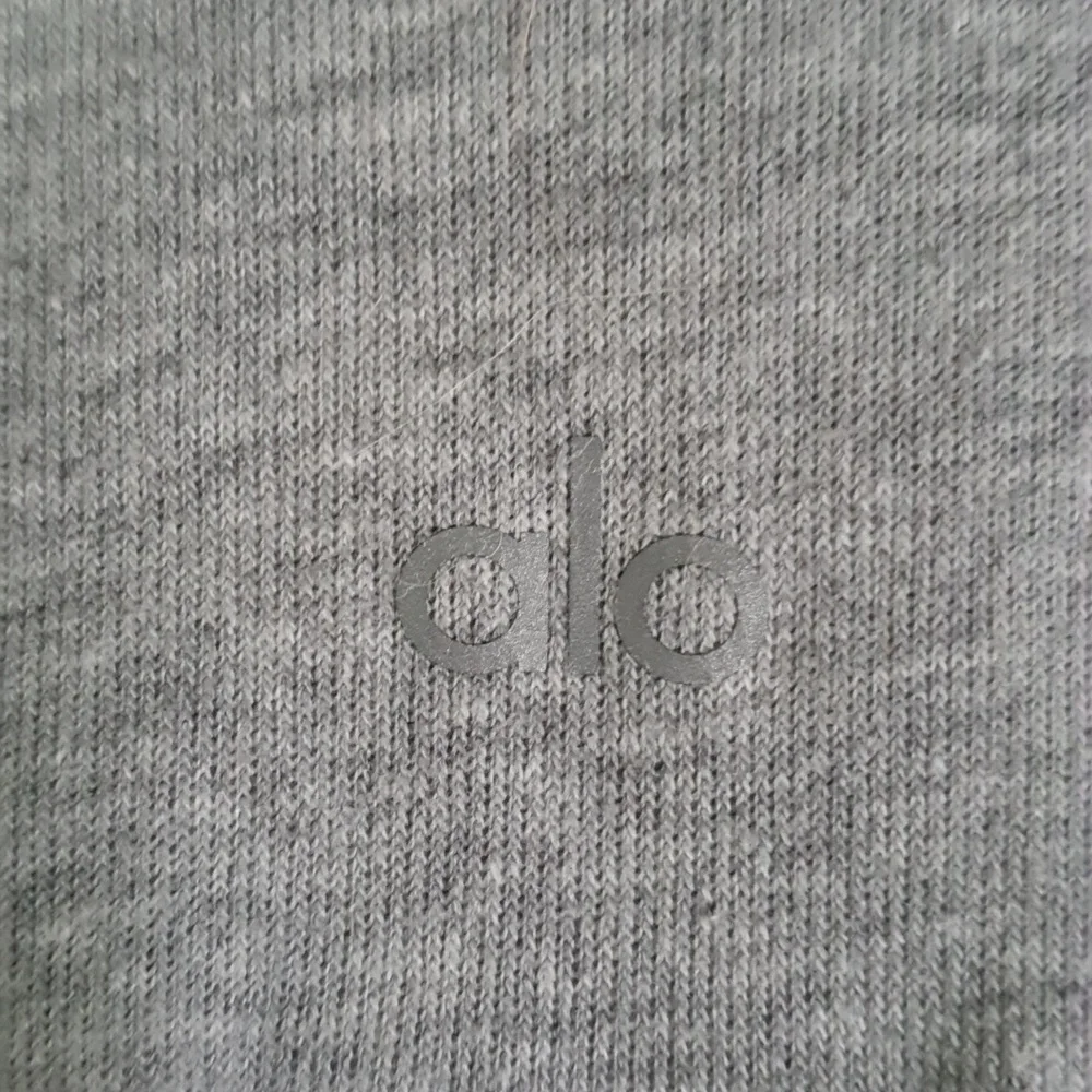 GUC alo funnel neck sweatshirt, size L - Picture 3 of 9